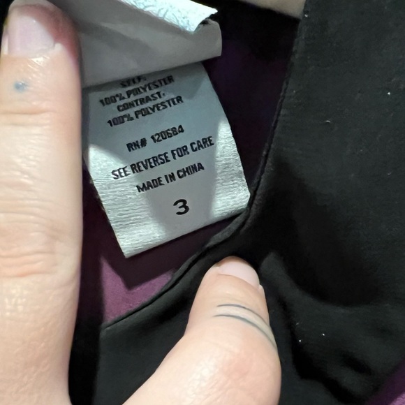 Hot topic Alice in wonderland top - Picture 4 of 4